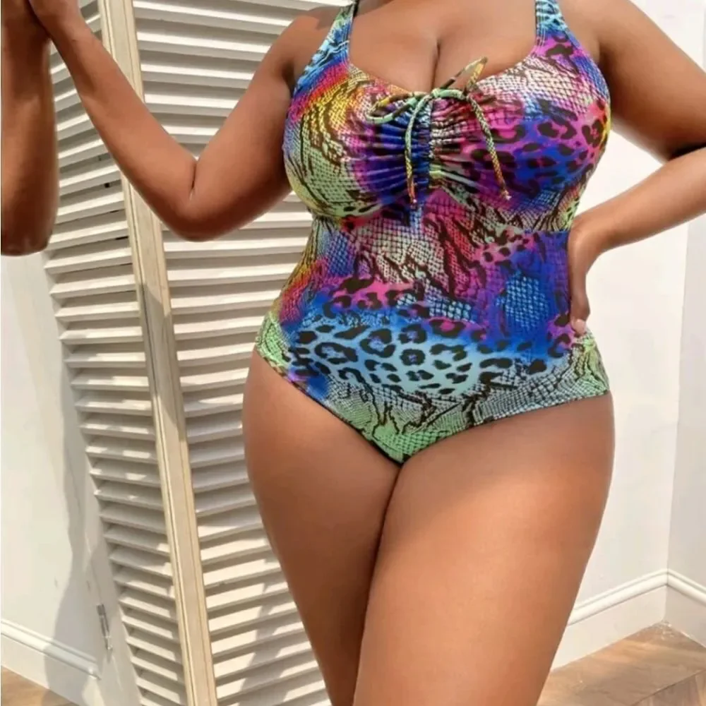 Tropical print plus size bathing suit - Picture 1 of 5